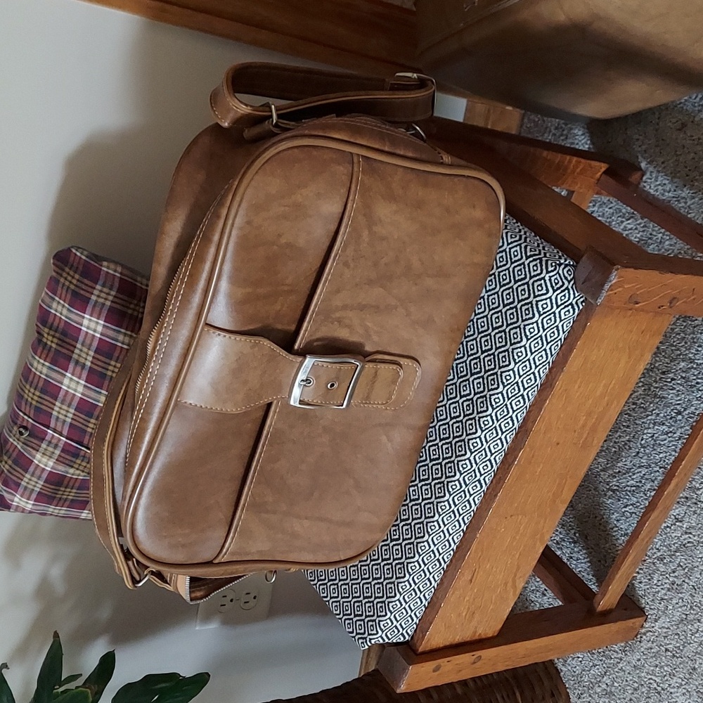 Amelia Earhart Tan Luggage Carry On Overnight Bag Travel Tote Suitcase, Vintage - Picture 2 of 14